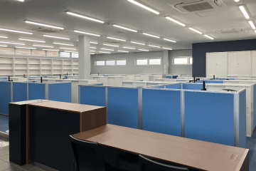 ユカカラ暖房施工後の事務所