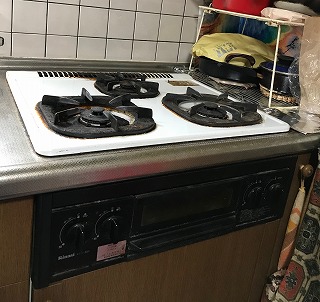25年使用されたコンロを交換しました。 ｜ 株式会社クサネン｜滋賀県草津市