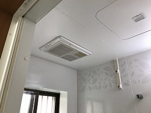 音が大きくなった浴室暖房換気扇を交換しました🌤 ｜ 株式会社クサネン  