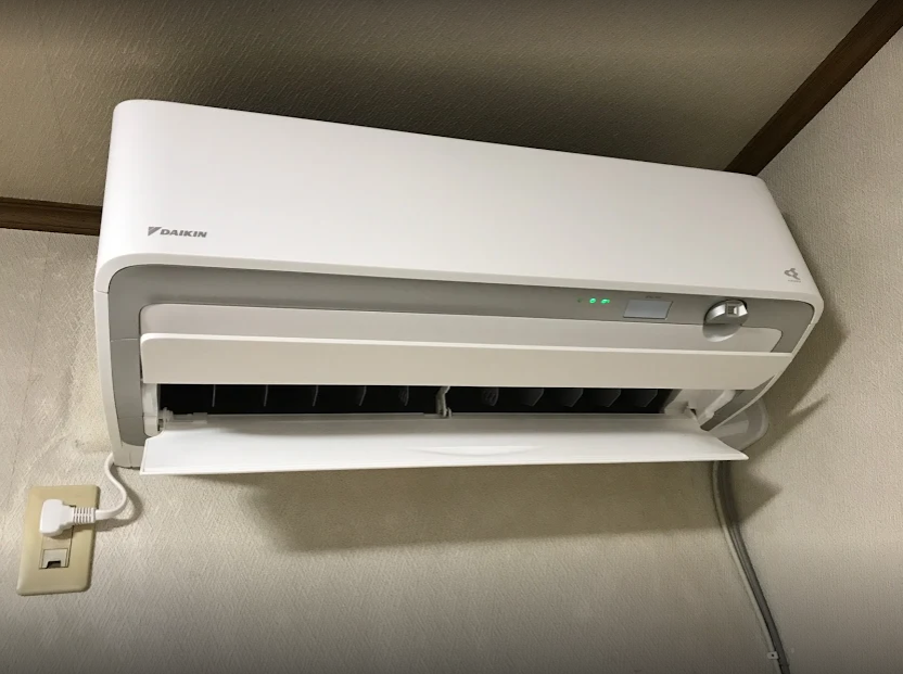 ダイキンの換気できるエアコン「うるさらX」へ交換しました。 ｜ 株式 
