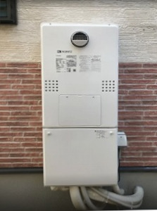 ガス給湯器＋暖房専用熱源機の2台から1台のエコジョーズにおまとめ 