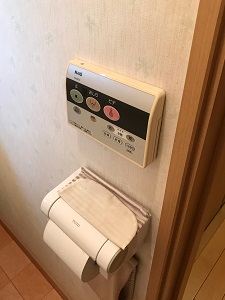 タンク式一体型トイレ、交換事例 NAiS CH4674KWS ➡ TOTO ZJ1