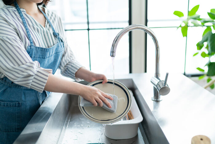 給湯器のお湯が出るのが遅い原因と対処法!給湯器の位置を変えてお湯が出るのが早くなった事例も解説