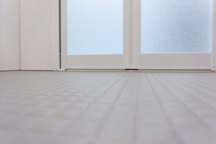 お風呂のお湯が止まらない!浴槽配管や水栓からのお湯が止まらない場合の原因や施工事例を紹介