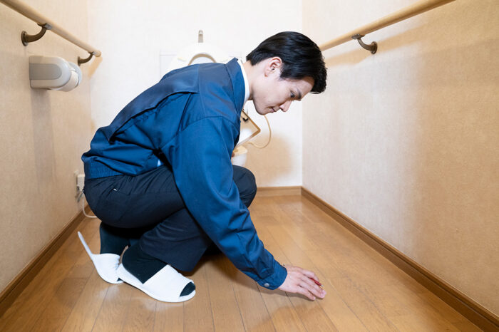 トイレの床から水漏れする5つの原因!放置するリスクや交換すべきケースを解説