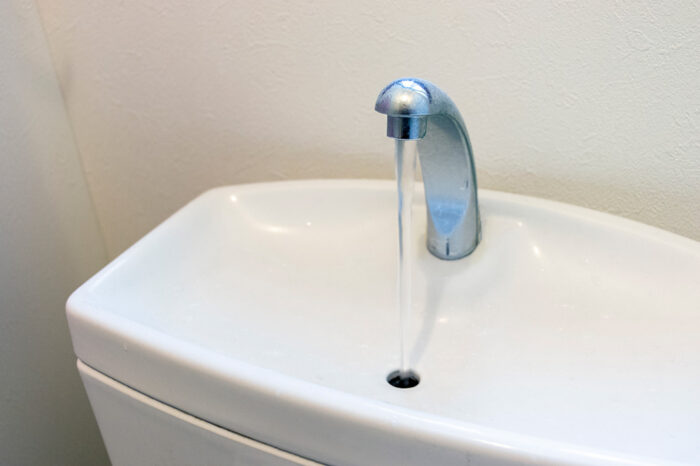 トイレの水が止まらないのはなぜ？4つの原因から費用相場・業者の選び方まで解説