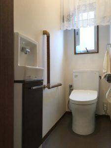 Totoトイレ ピュアレストへ交換 分離型の手洗い器を新設しました 株式会社クサネン 滋賀県草津市