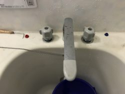 浴室の水栓からのポタポタ水漏れを修理 株式会社クサネン 滋賀県草津市
