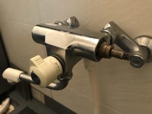 浴室シャワー水栓の温調カートリッジの交換 株式会社クサネン 滋賀県草津市