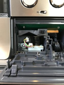ノーリツ、ビルトインのガスオーブンとガスコンロをセットで交換!高速 ノーリツ、ビルトインのガスオーブンとガスコンロをセットで交換!高速