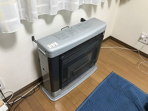 大津市にてFF式石油ストーブ（FF式輻射）コロナフィルネオを設置！ FF ...