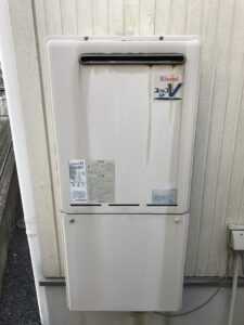 大津市、ガス給湯器交換事例 RUF240SAW(A)⇒RUF-E2406SAW ｜ 株式会社