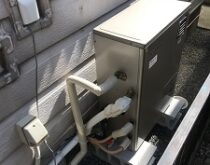 故障していた電気温水器から灯油ボイラーに交換しました