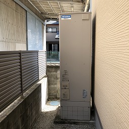 栗東市で古くなった電気温水器をエコキュートに交換しました 株式会社クサネン 滋賀県草津市 栗東市で古くなった電気温水器をエコキュートに交換しました 株式会社クサネン 滋賀県草津市