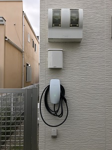 テスラ専用EV充電器「ウォールコネクター」設置事例（滋賀県守山市