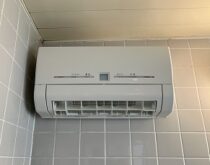 奥さまのために浴室暖房乾燥機を設置、三菱壁掛け型浴室暖房乾燥機 V-241BK5-RN