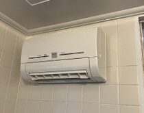 寒い浴室に壁掛け用浴室暖房機を設置。今年の冬はポカポカ快適に！